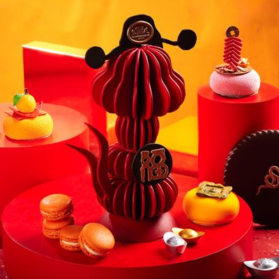 Clever festive dessert creations are available at Lakeside Trattoria (Wynn Macau),  Sweets (Wynn Palace) and Buns & Bubb