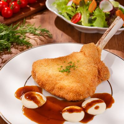 Cotoletta Alla Bolognese