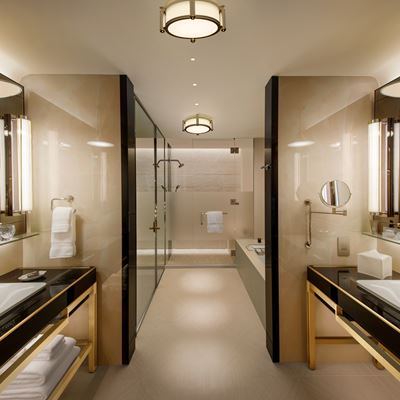 Wynn Al Marjan Island Resort King Bathroom