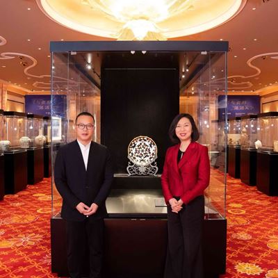 xMaster Chang's work Peace Dove is donated to Wynn for permanent collection