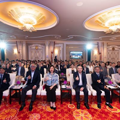 Wynn hosts the "Art, Culture and Tourism Seminar" to introduce the cultural tourism of Jingdezhen and explore its ceram