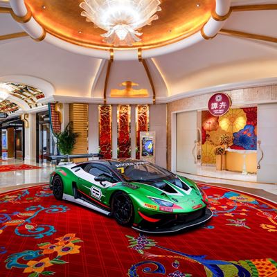 Lamborghini Hurac n GT3 EVO dressed in Roger Dubuis colors Hurac n GT3 EV