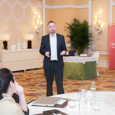 The program is delivered by an elite team of professionals and international lecturers from EHL
