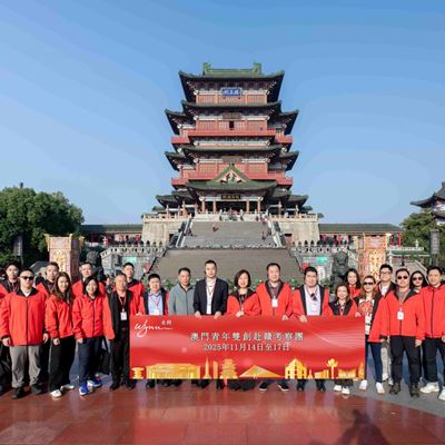 考察團參觀滕王閣，了解現代文旅產業創新發展