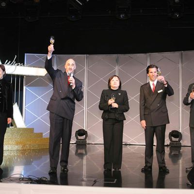 Wynn Macau Employees Share Their Talents At Annual Party Steve Wynn Thanks Staff For Outstanding Performance