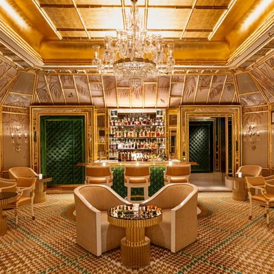 Left Mark Lloyd Director of Bars at Wynn Macau and Wynn Palace Right Wing Lei Bar interior