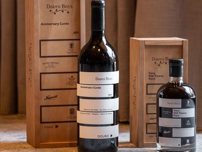 永利澳門獨家從葡萄牙帶來於今年9月才正式上架、全球限量950瓶的「Douro Boys Very Old Tawny Port 2023」及限量1,350瓶的「Douro Boys Anniversary Cuvée Tinto 2021