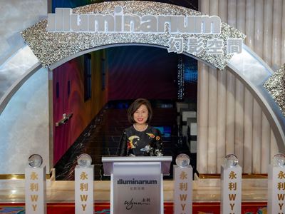 Ms. Linda Chen, President, Vice Chairman and Executive Director of Wynn Macau, Limited  delivers a speech