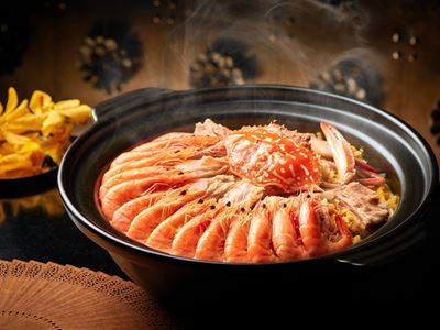 Golden Flower is pleased to present a luxurious Northern hot pot with seafood and lamb  for Chinese New Year