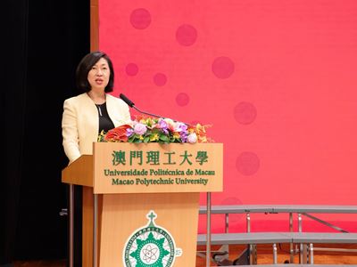 Ms. Linda Chen, President and Vice Chairman of the Board of Wynn Macau, Limited delivers a speech