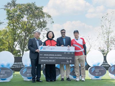 A cheque of US$ 25,000 was presented by The International Series to Macau Special Olympics