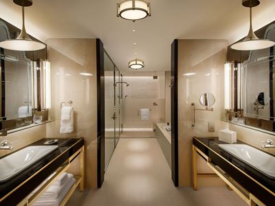 Wynn Al Marjan Island Resort King Bathroom