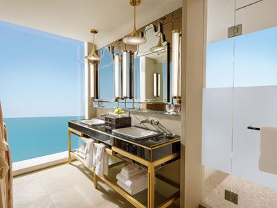 Enclave King Bathroom