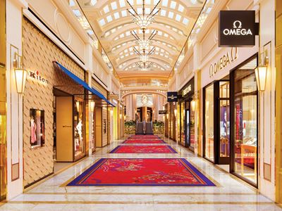 Wynn Plaza Shops Hallway