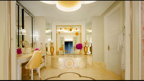 Fountain Parlor Suite Bath by Barbara Kraft