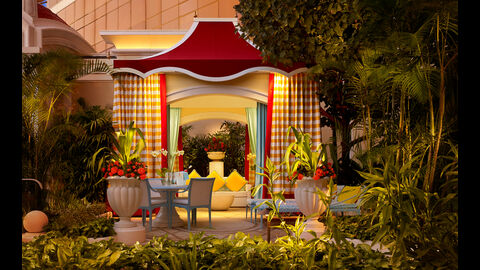 Wynn Palace Pool Cabana by Barbara kraft