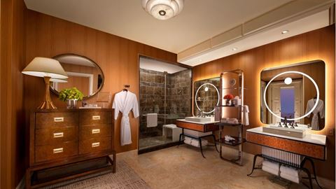 Wynn Tower Suites Salon Bathroom