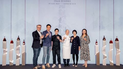 Two award winning chefs of the Black Pearl Restaurant Guide Executive Chef Tam Kwok Fung of Wing Lei Palace and Chef Xu