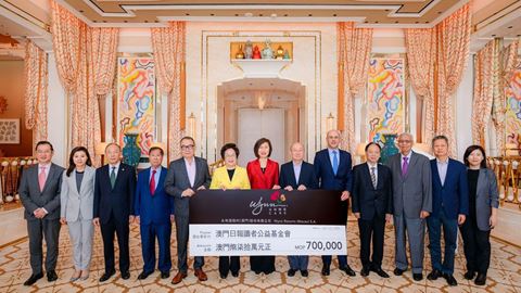 永利向澳門日報讀者公益基金會捐贈善款澳門幣七十萬元