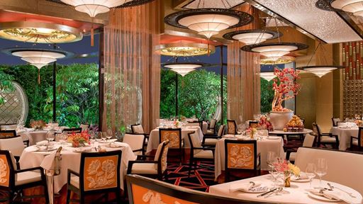 米其林两星级餐厅 – 京花轩