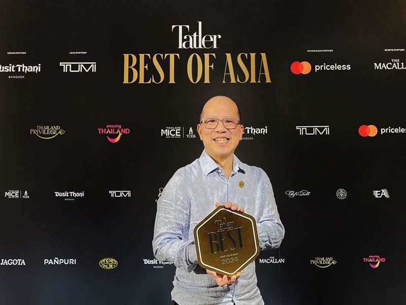 Chef Tam Kwok Fung receives the Tatler Best 100 in Asia award at the inaugural Tatler Best Unveiling Ceremony in Bangkok