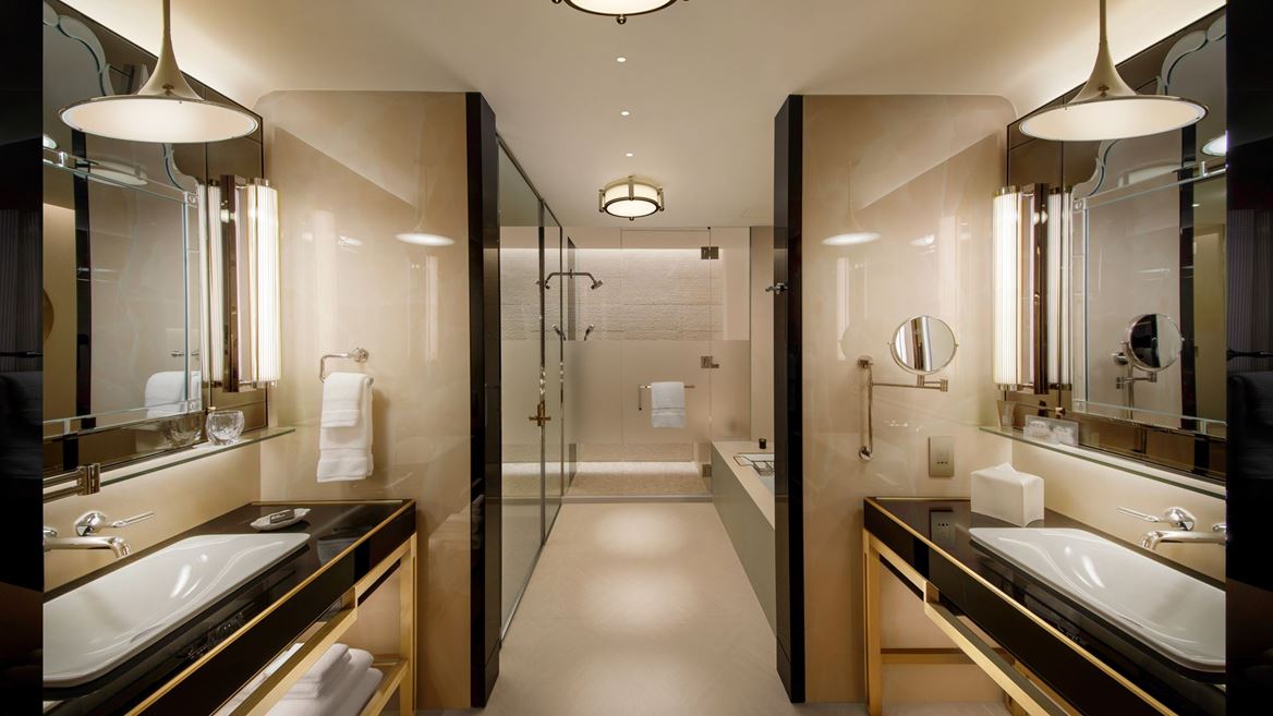 Wynn Al Marjan Island Resort King Bathroom