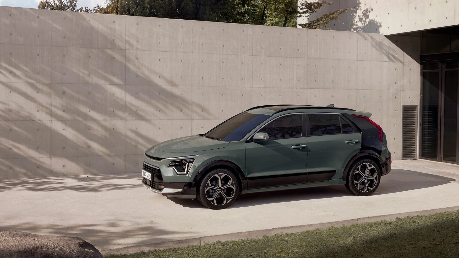 The all−new Niro embodies Kia's commitment to a sustainable future