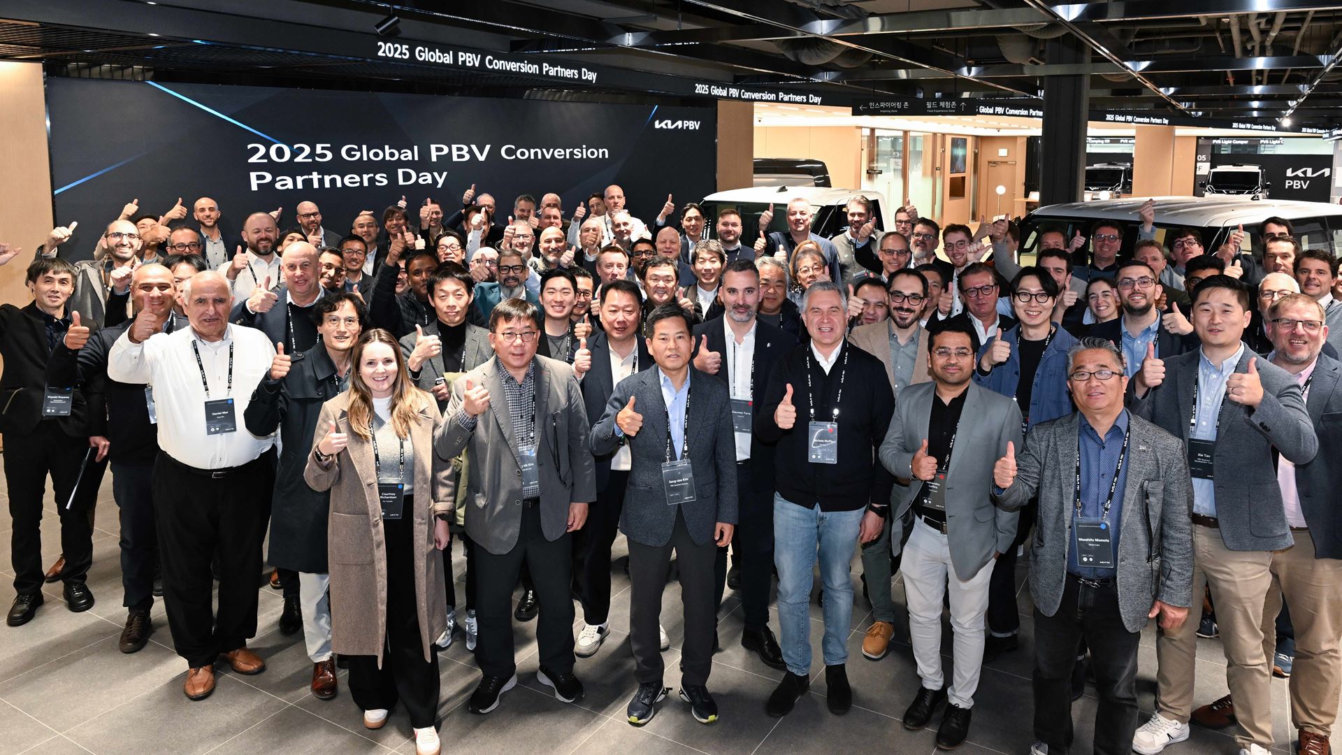 (Third from the left in the first row) Sangdae Kim, Executive Vice President and Head of PBV Business Division
