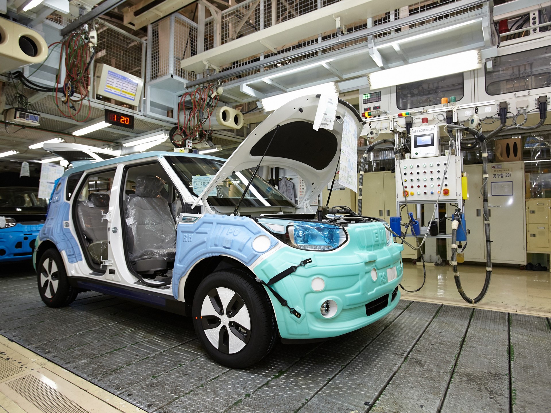 Soul EV Mass Production 6