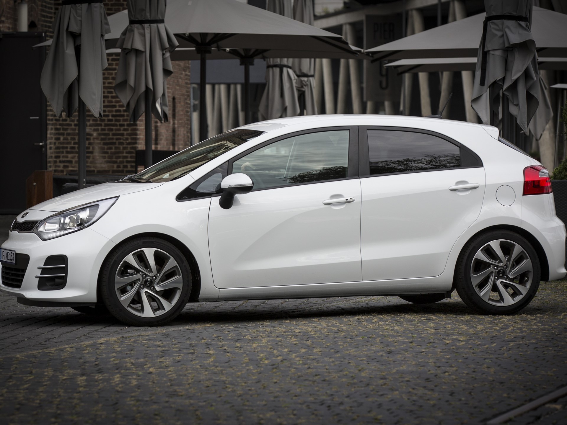 Enhanced Kia Rio - Exterior 5