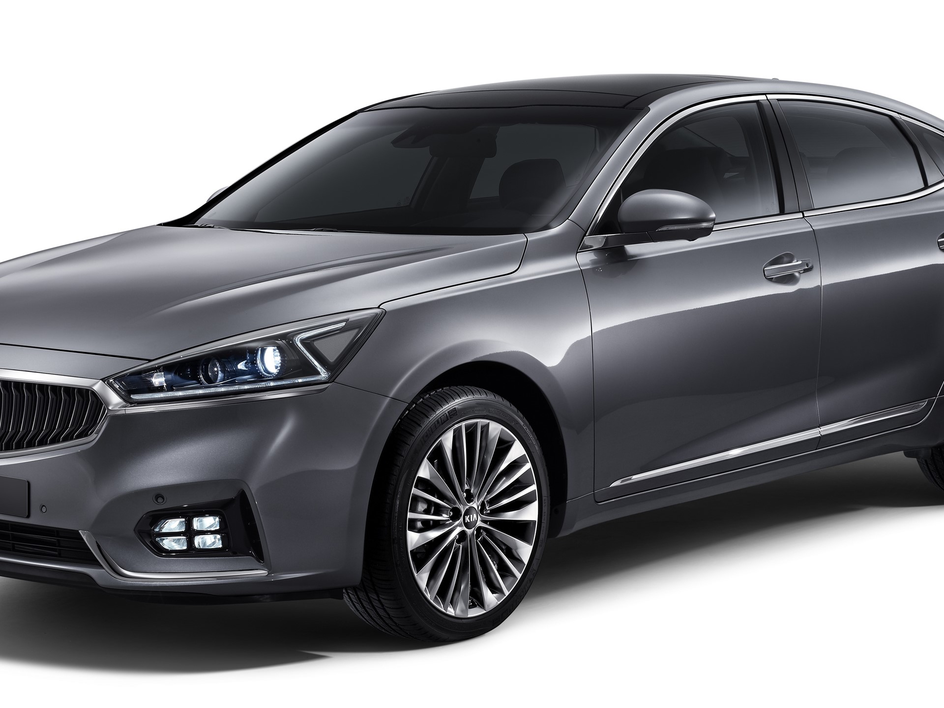 All-New Kia Cadenza (K7) Front Quarter