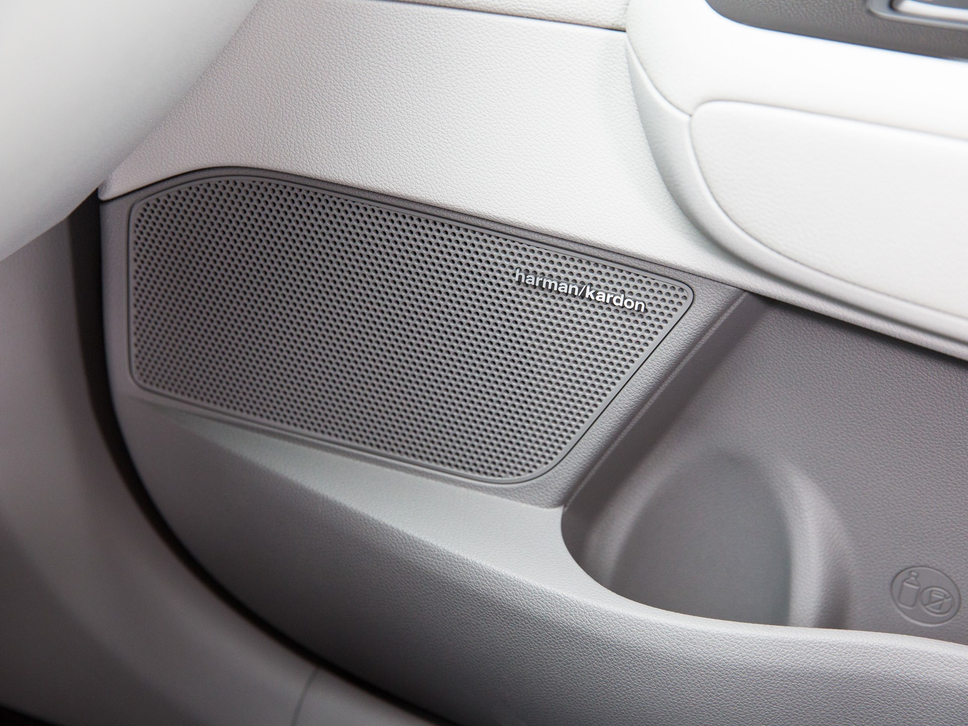 Optima Plug-in Hybrid