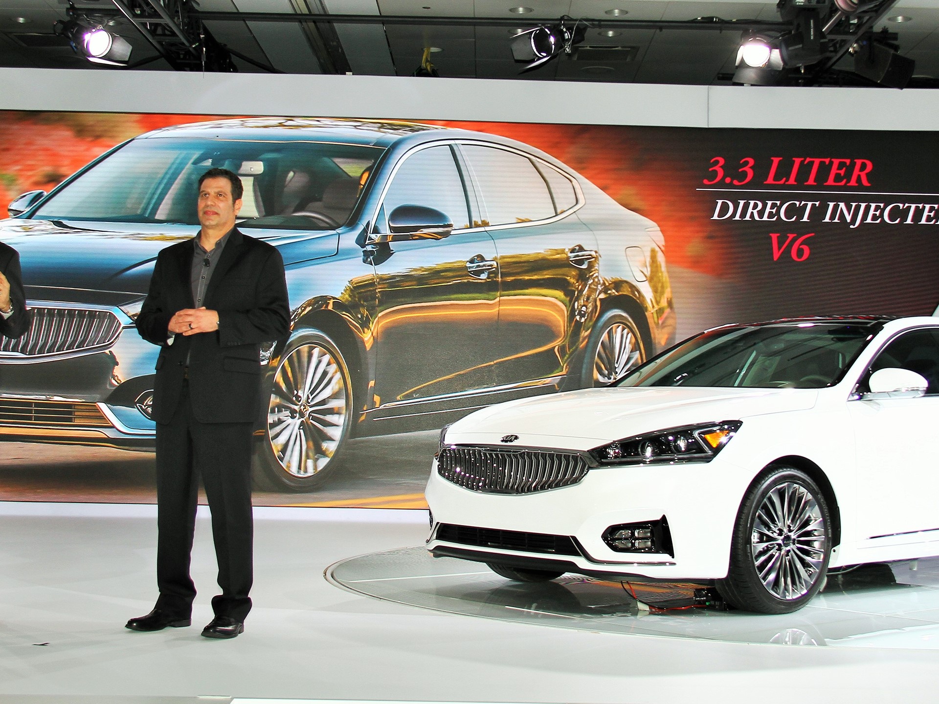 2016 NY Auto Show CADENZA PRESS EVENT