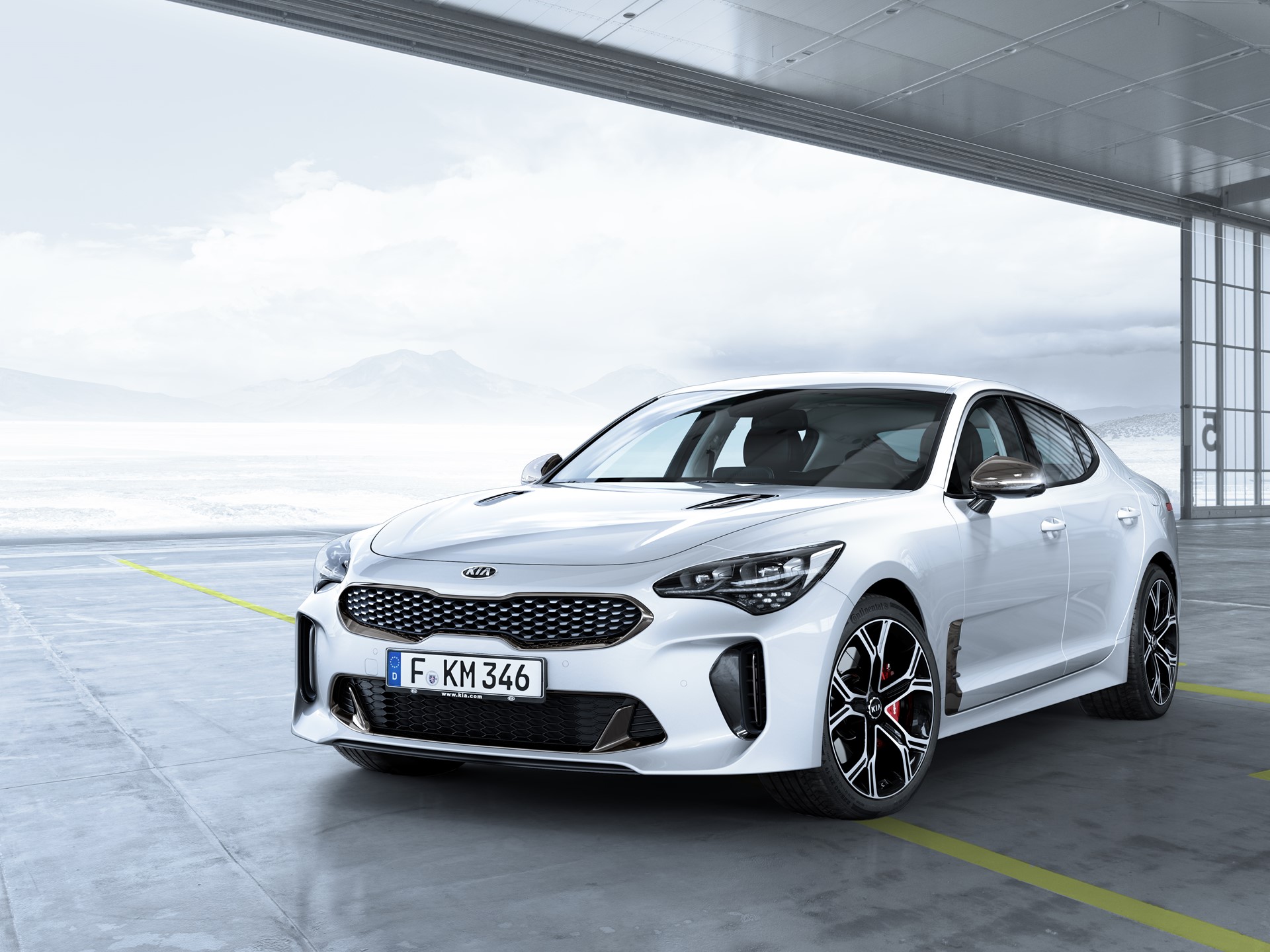 Kia Stinger GT Exterior (10)_EU Spec