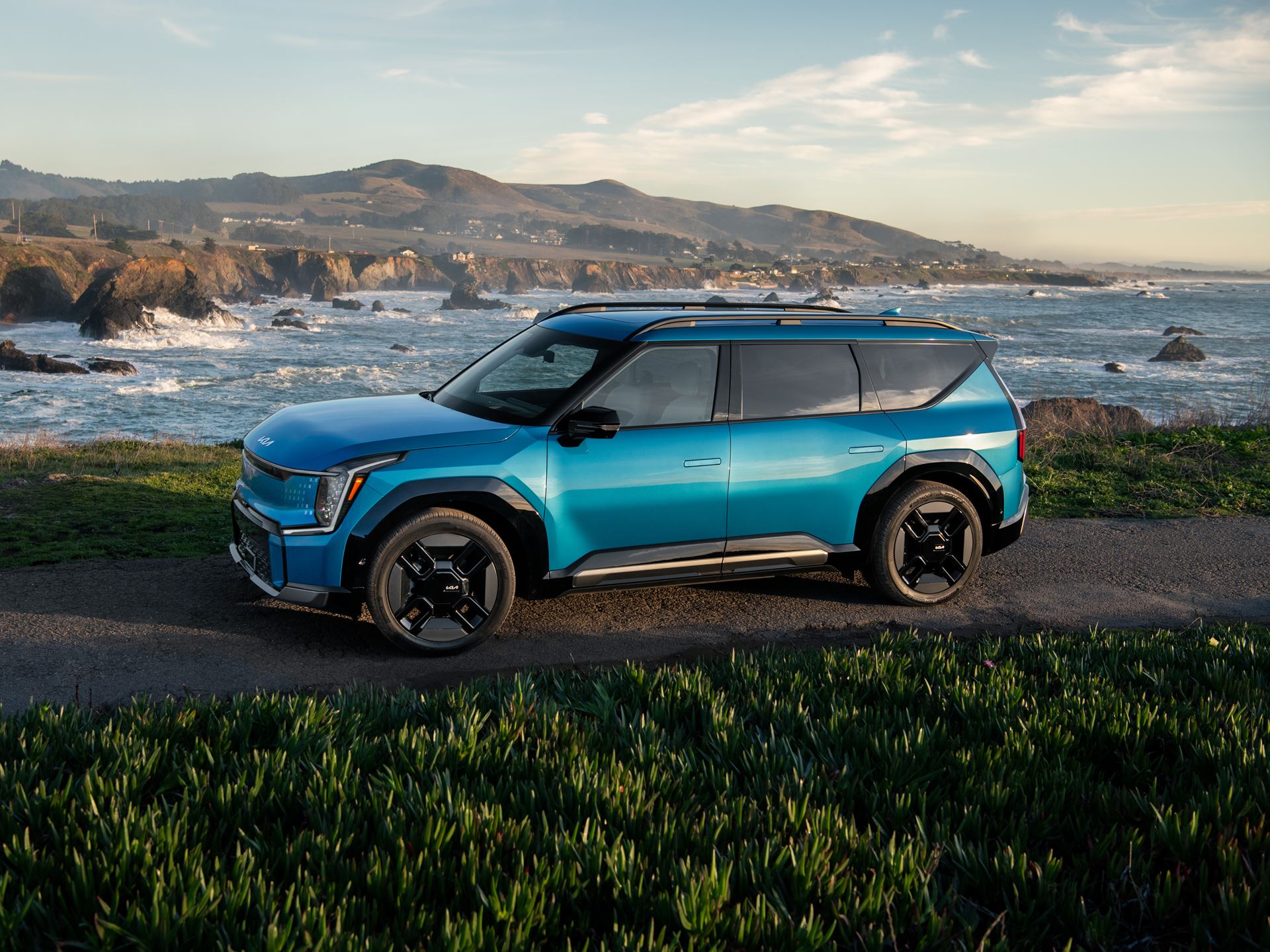 Kia EV9 Named Supreme Winner of the 2024 Women s Worldwide Car of the Year