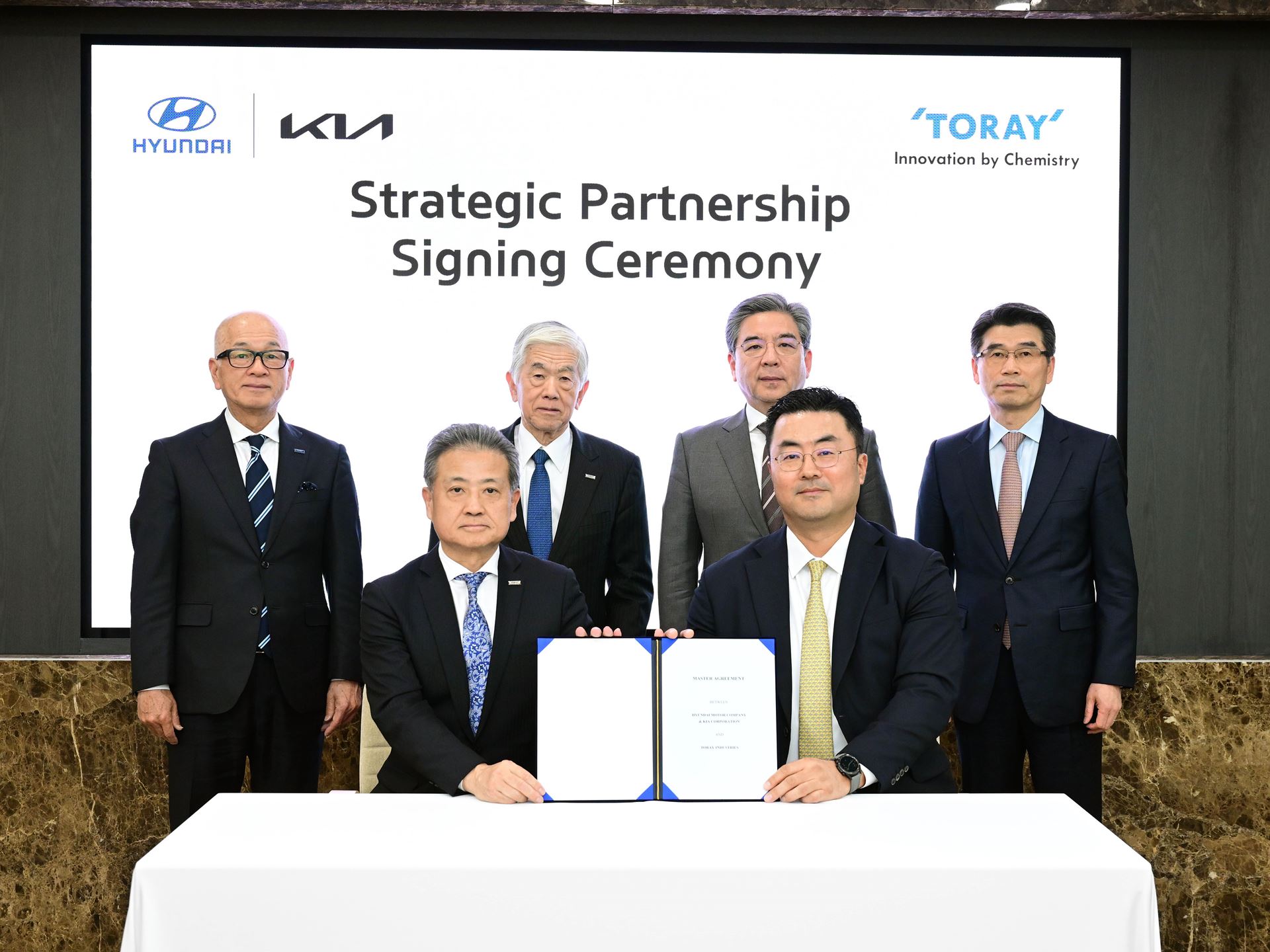 Hyundai Motor Group has signed an agreement for strategic cooperation with Toray Industries Inc