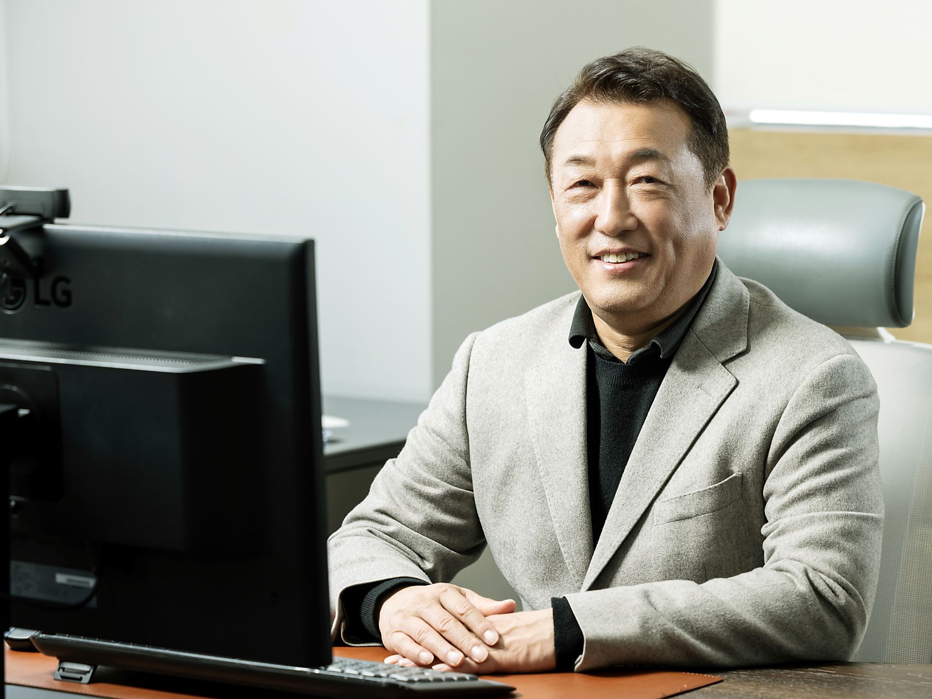 Jun Young Choi President of Kia Corporation