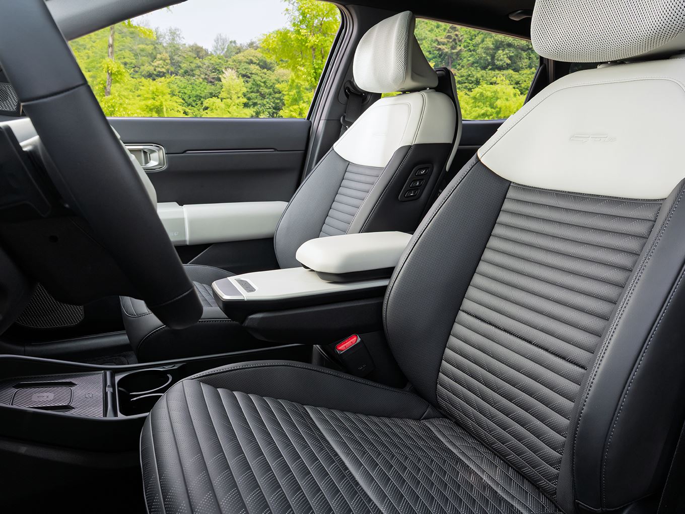 Kia EV4 redefines the electric sedan experience with class leading innovation spacious interior and premium technology