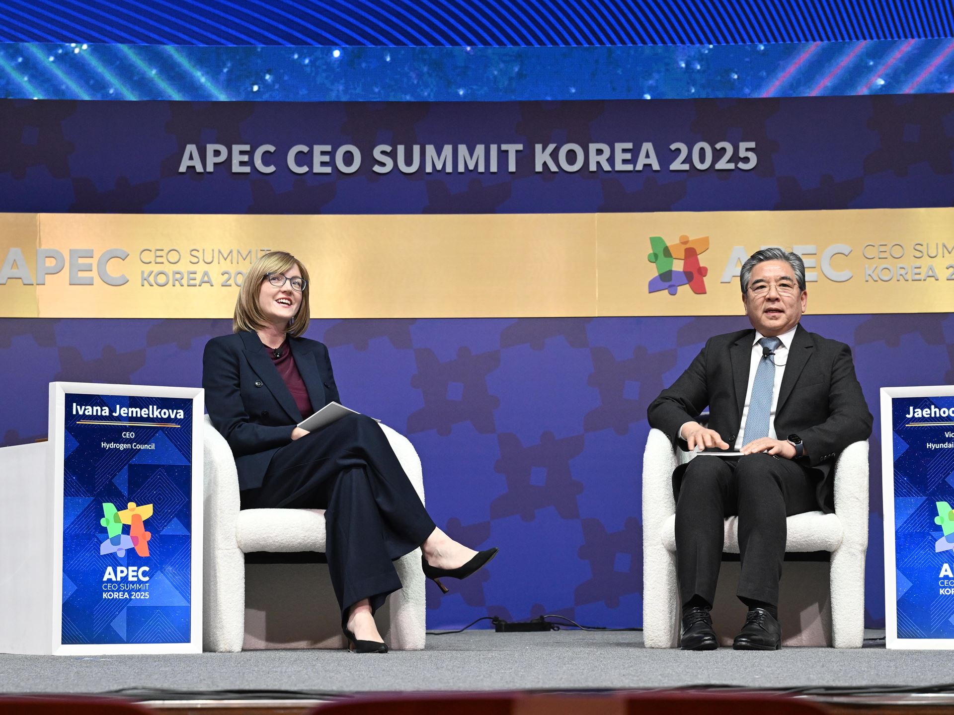 HMG Advances Hydrogen Vision in Dialogue at APEC CEO Summit Korea 2025
