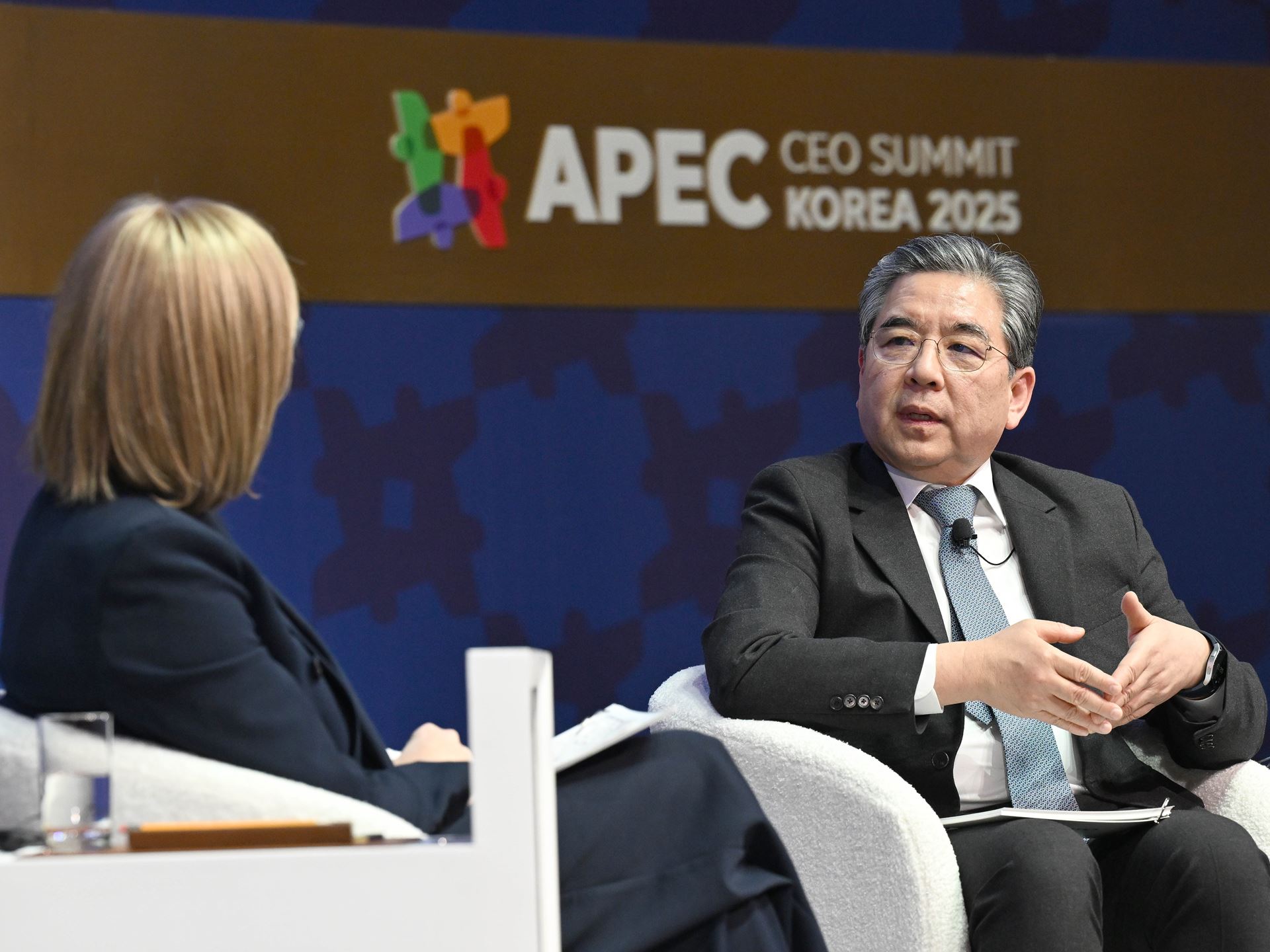 HMG Advances Hydrogen Vision in Dialogue at APEC CEO Summit Korea 2025