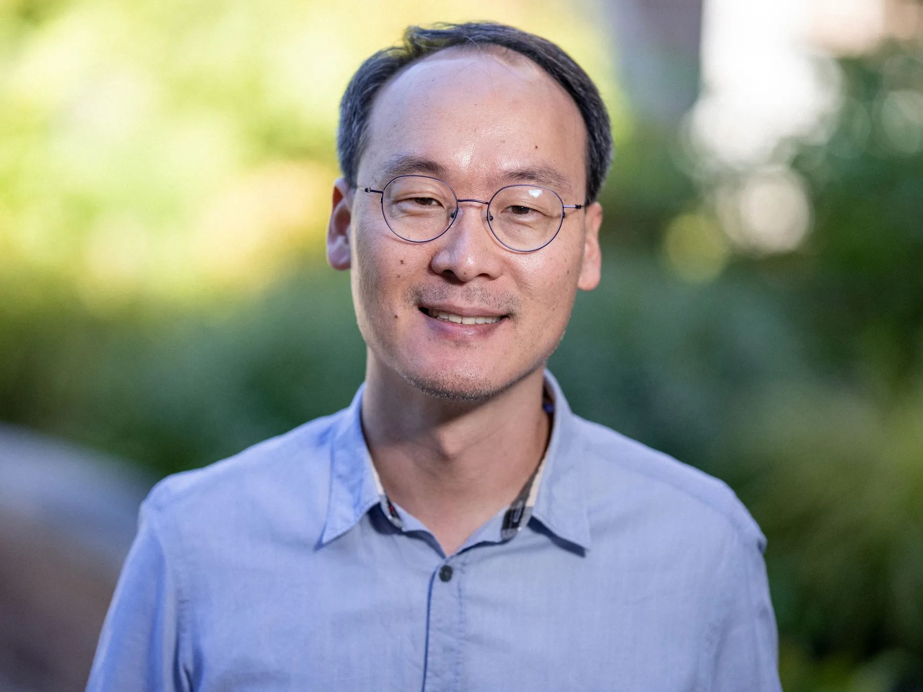 Yongseok Shin Executive Vice President and Head of HMG Business Intelligence Institute