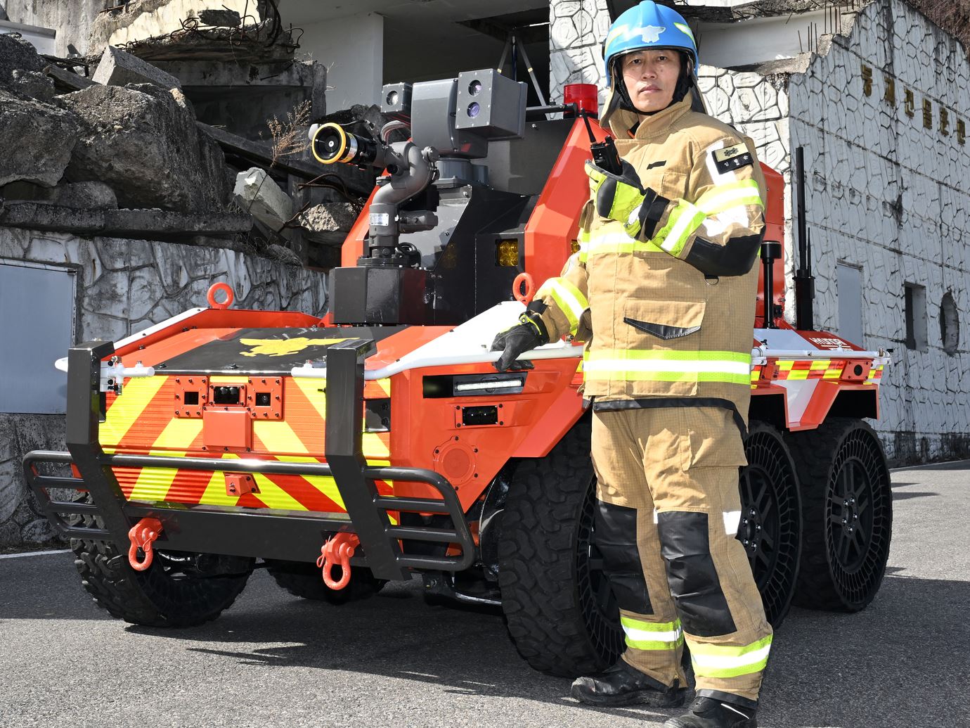 Hyundai Motor Group Releases A Safer Way Home Campaign Video Introducing Unmanned Firefighting Robot
