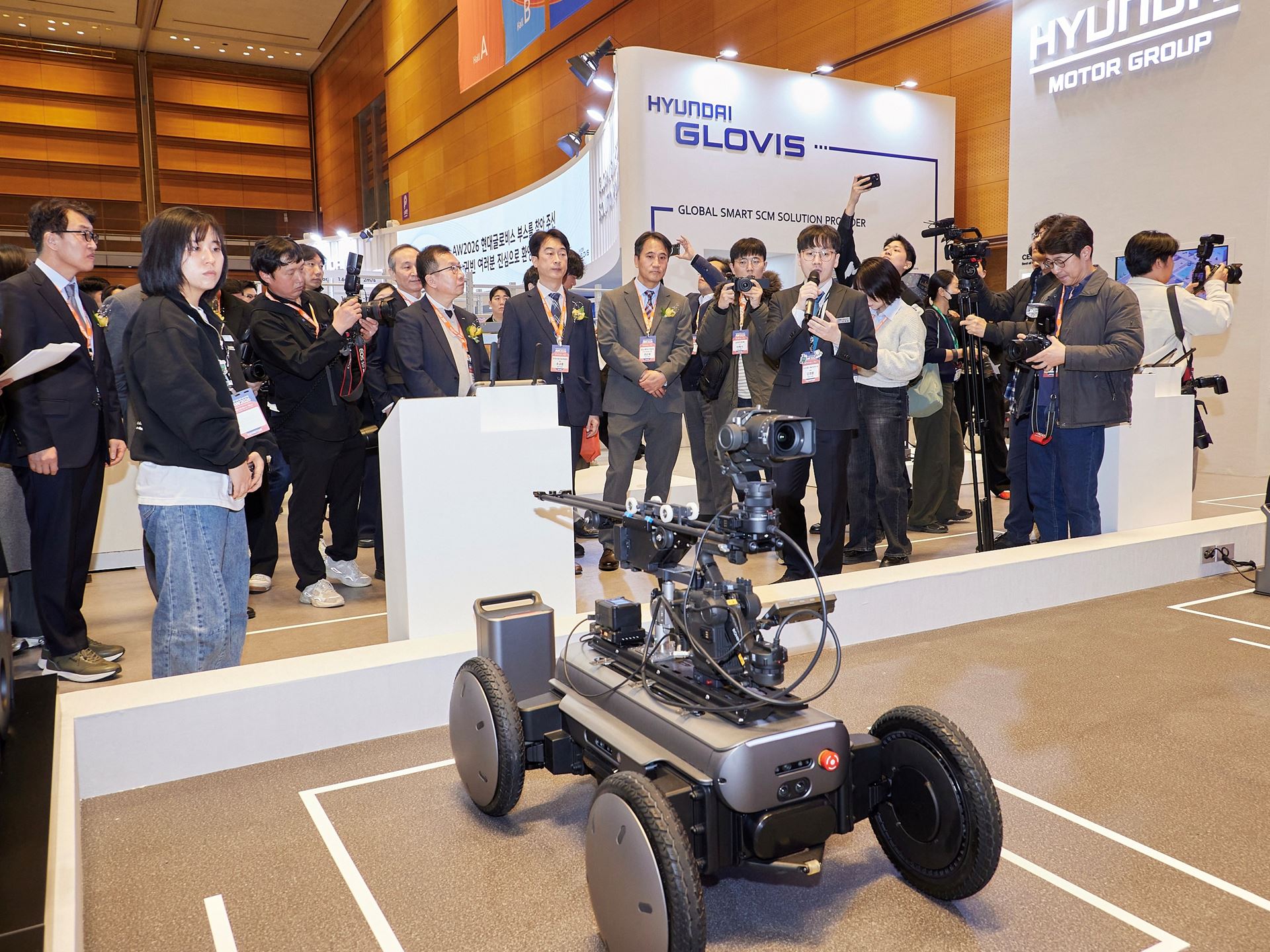  i 4 h m g r lab l m ed a c a m r p 