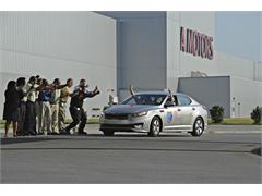 Kia Optima Hybrid Sets New Guinness World Record for Fuel Economy