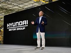 Hyundai Motor Group Executive Chair Euisun Chung and Chung Family Honored with Automotive News  Centennial Award