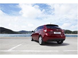 Kia Adds Stylish New Cerato (Forte) 5-door Hatchback to Line-Up