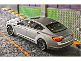 Kia Quoris (rear static)