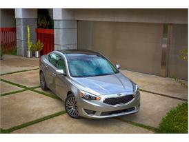 Overseas Premiere for Upgraded Kia Cadenza at Detroit Show