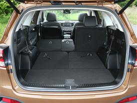 Kia Sorento - Interior 4 Kia Sorento - Interior 4