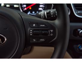 Kia Grand Carnival Interior 10